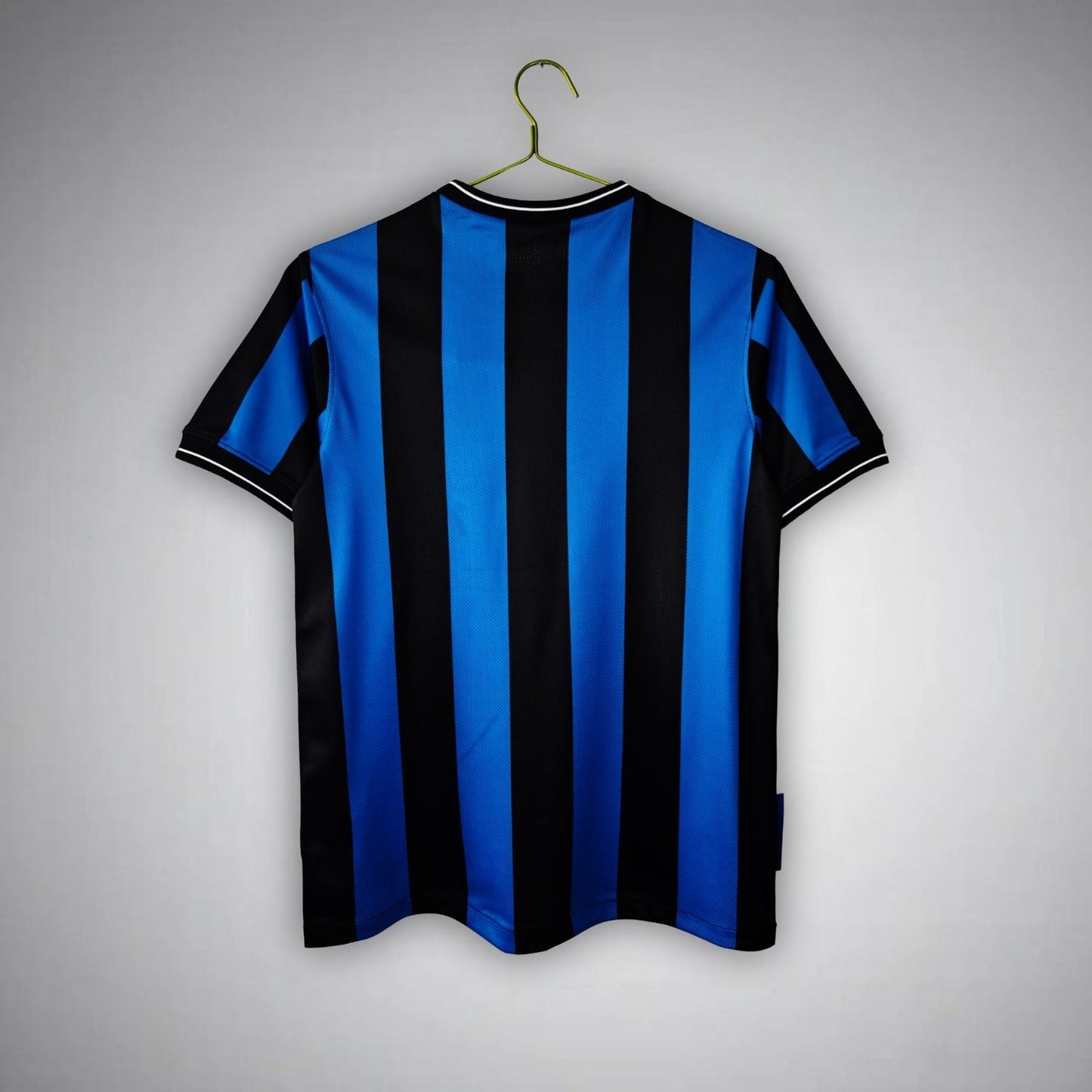 09/10 Inter Milan Home Kit - Premium Quality Kits at Football Monarch