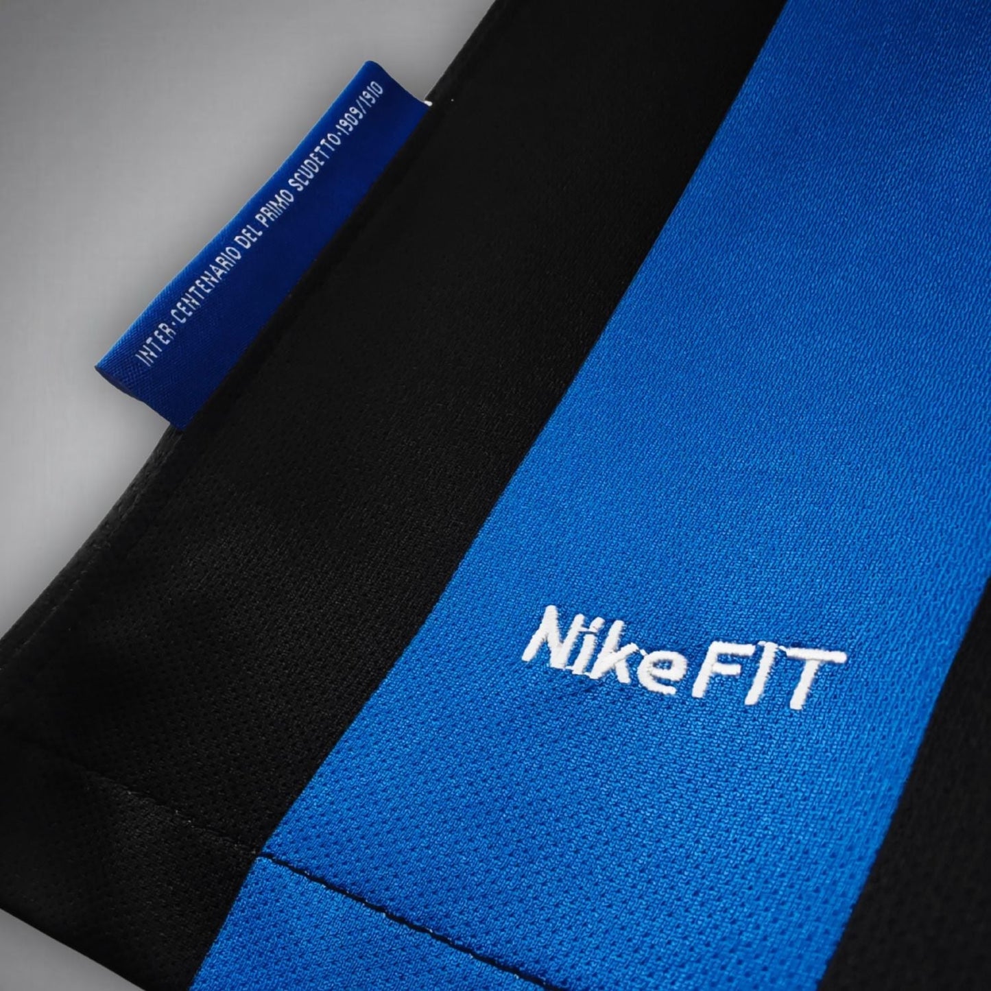 09/10 Inter Milan Home Kit - Premium Quality Kits at Football Monarch