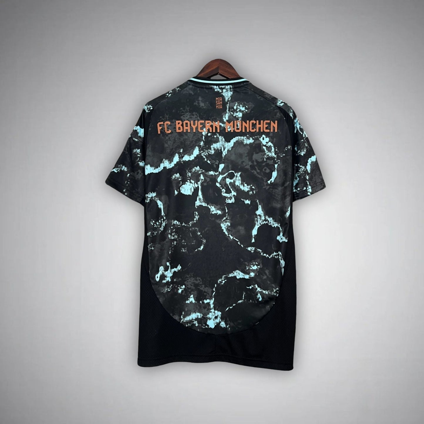 24/25 Bayern München Away Premium Kit - Premium Quality Kits at Football Monarch