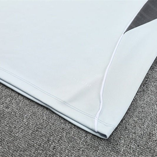 25/26 Japan Training Kids Size Tracksuit - Premium Quality Kits at Football Monarch