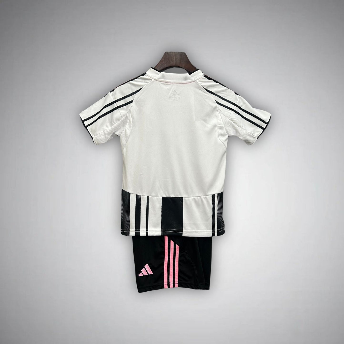 25/26 Juventus Home Kids Size Kit - Premium Quality Kits at Football Monarch