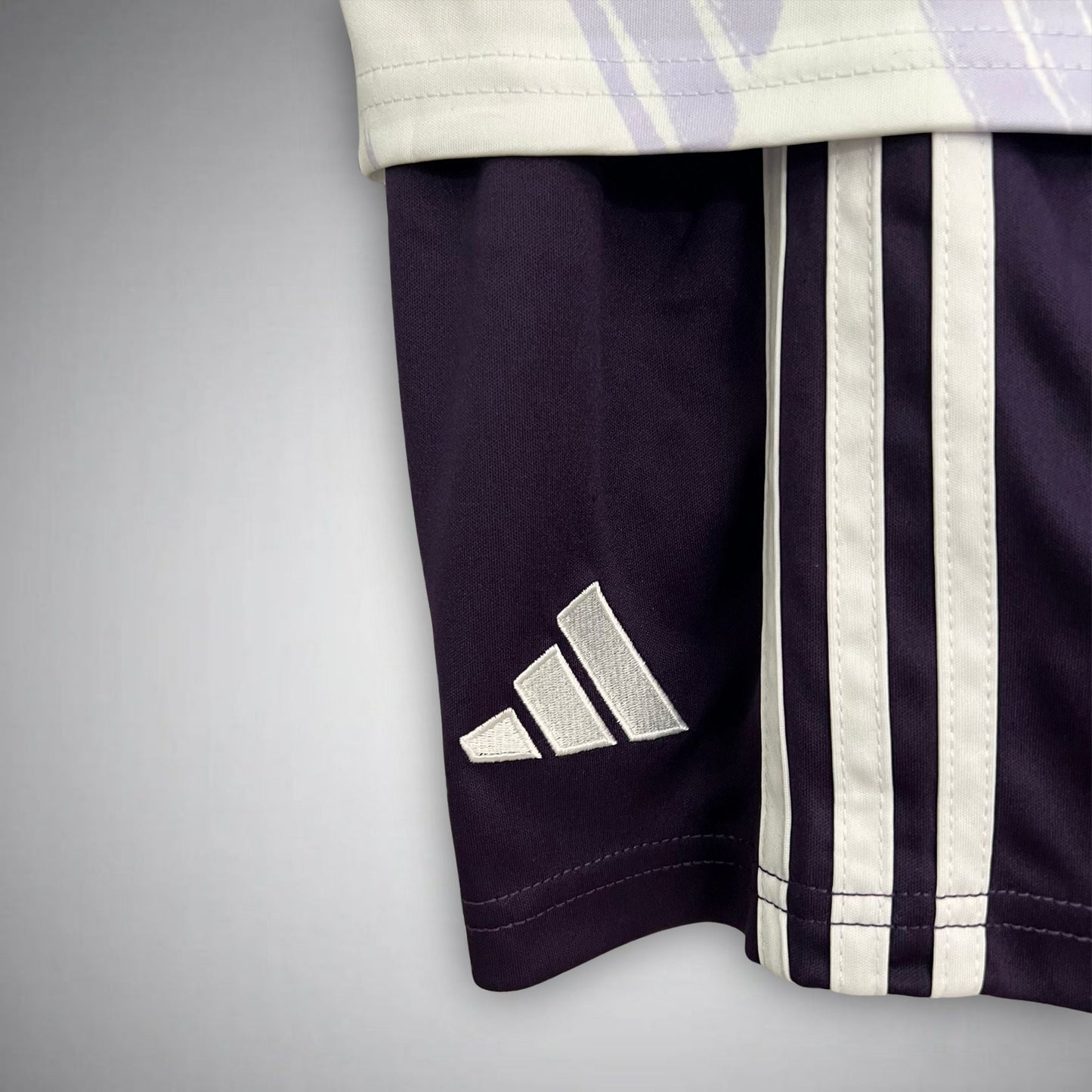 25/26 Manchester United Away Kids Size Kit - Premium Quality Kits at Football Monarch