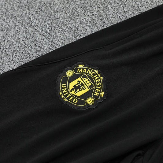 25/26 Manchester United Training Black Kids Size Tracksuit - Premium Quality Kits at Football Monarch