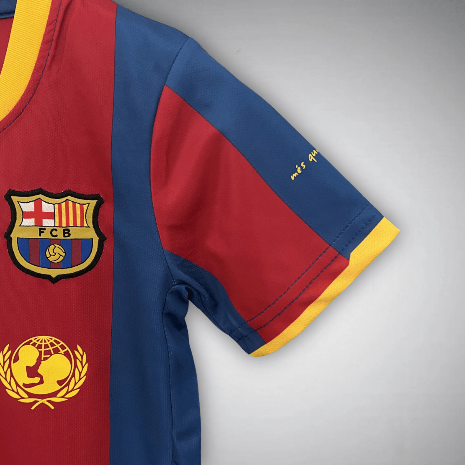 10/11 FC Barcelona Home Kids Size Kit - Premium Quality Kits at Football Monarch