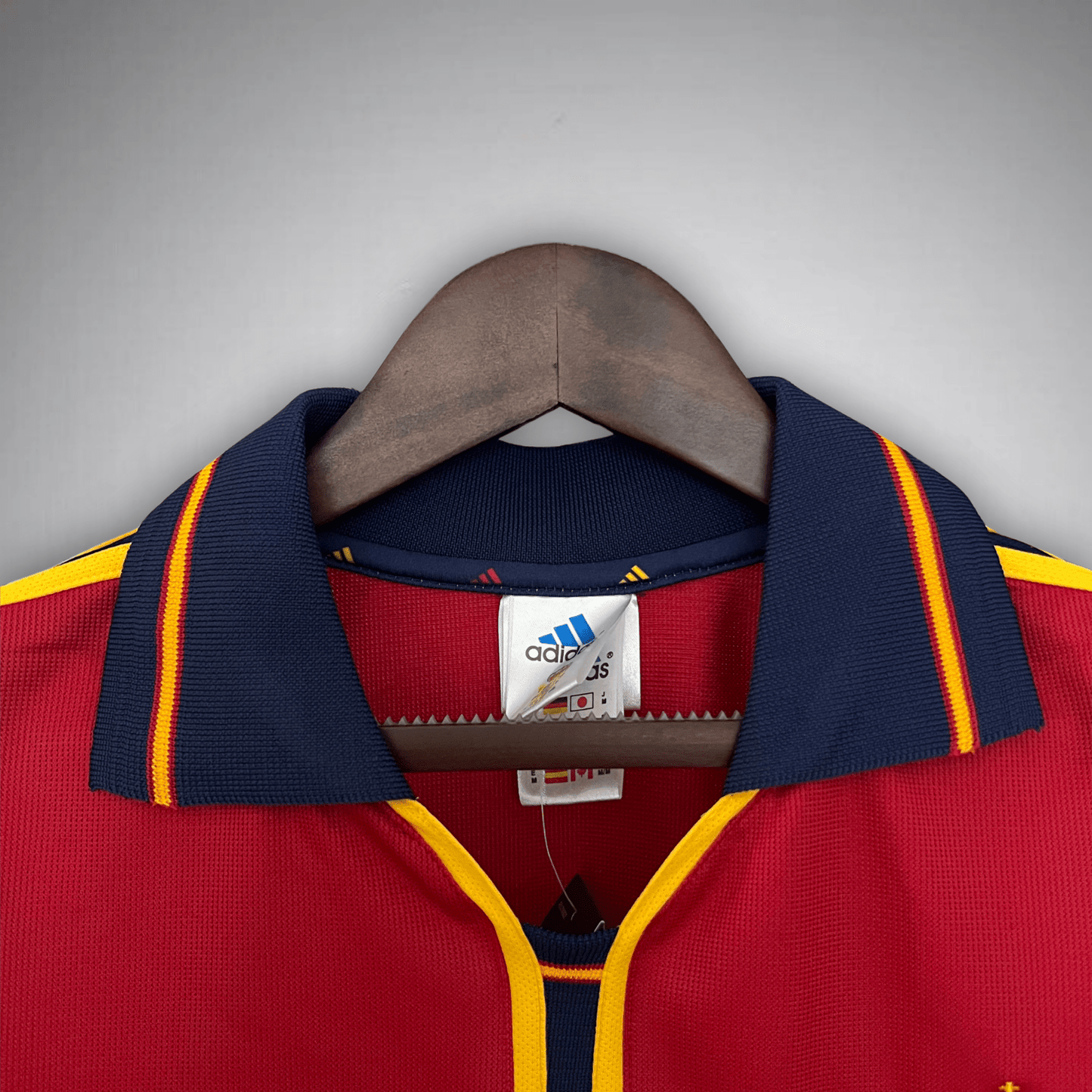 2000 Spain Home Kit - Premium Quality Kits at Football Monarch