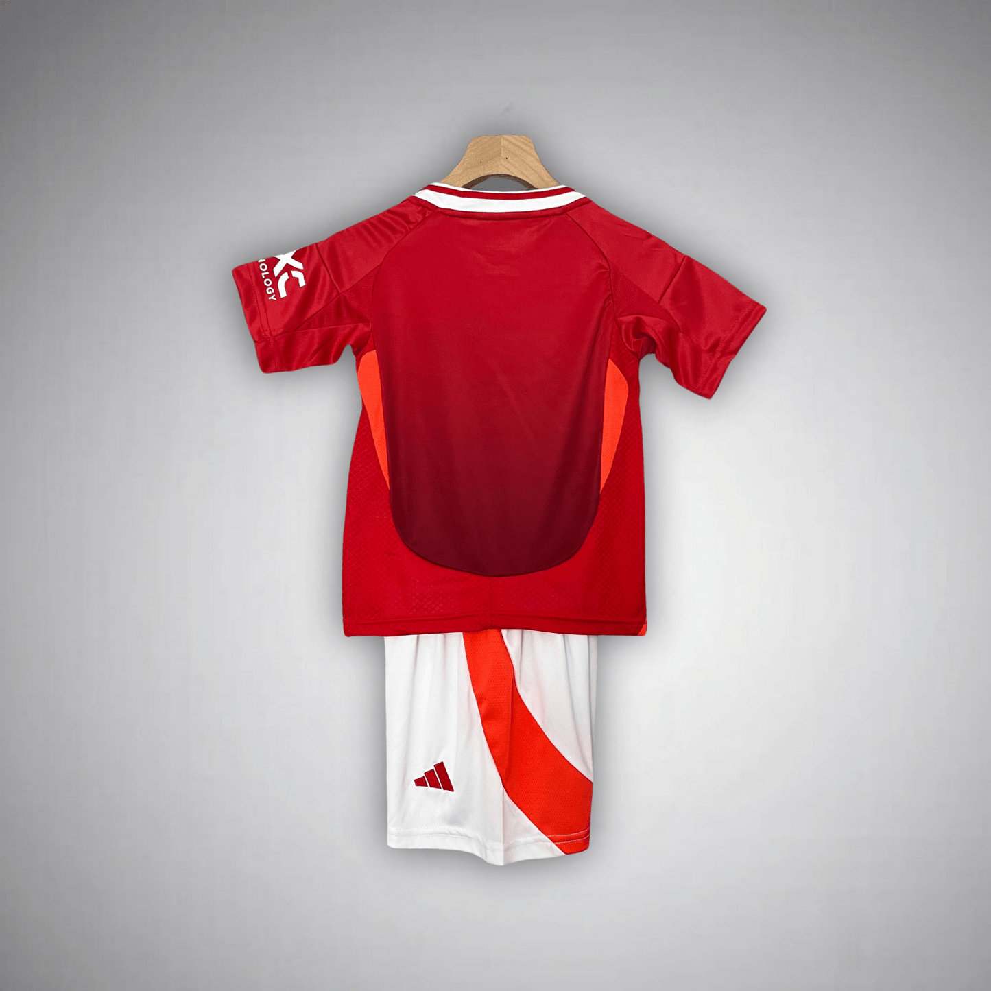 24/25 Manchester United Home Kids Size Kit - Premium Quality Kits at Football Monarch