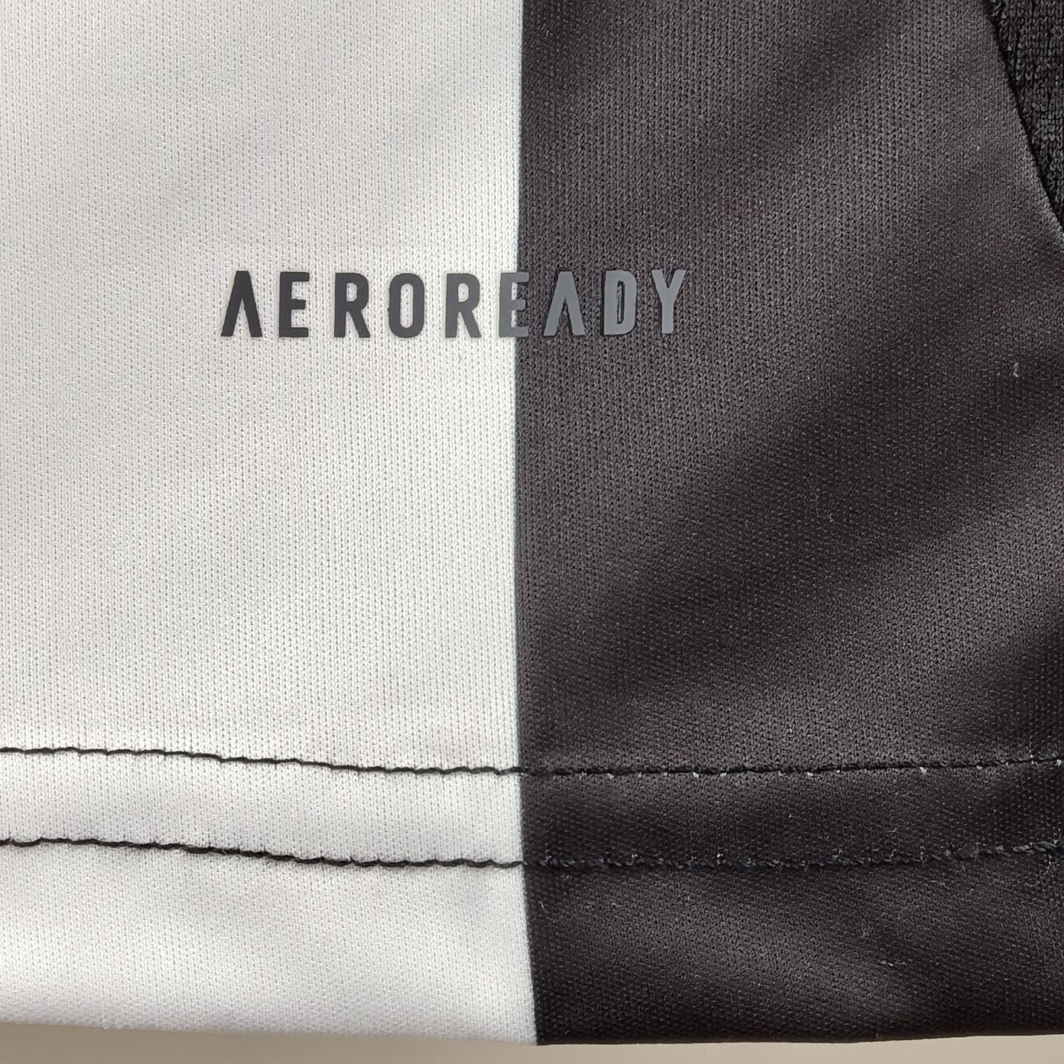 24/25 Newcastle United Home Kit - Premium Quality Kits at Football Monarch