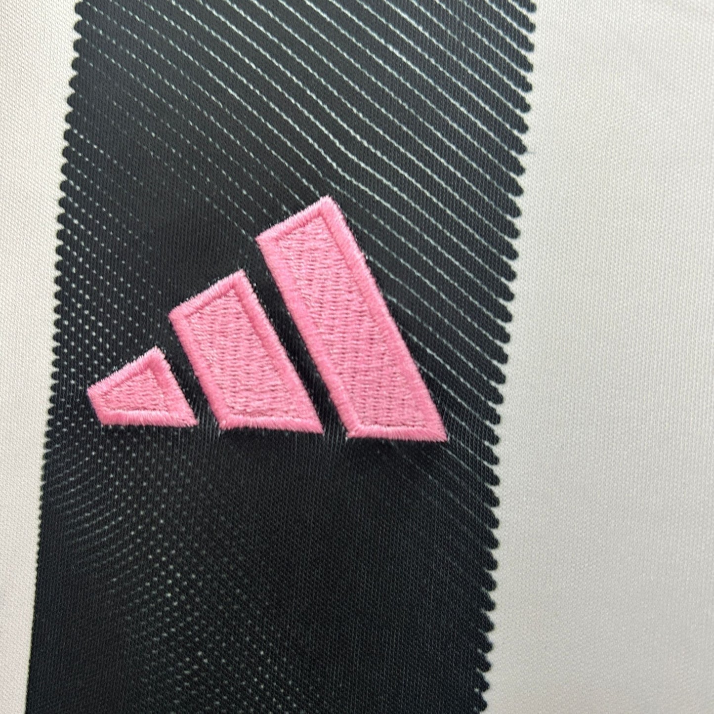 25/26 Juventus Home Kids Size Kit - Premium Quality Kits at Football Monarch