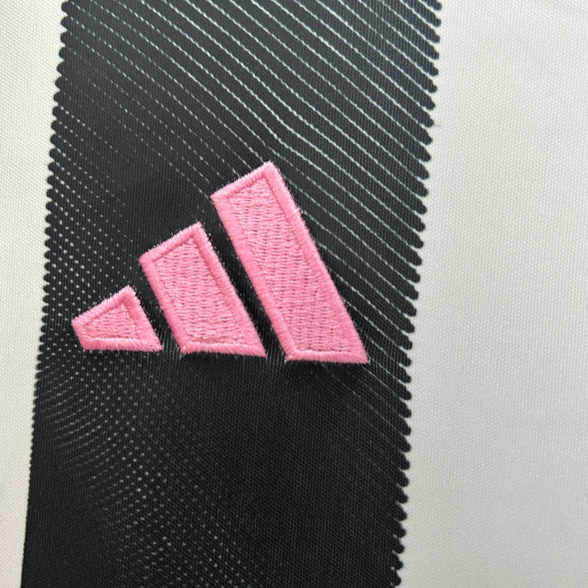 25/26 Juventus Home Kids Size Kit - Premium Quality Kits at Football Monarch