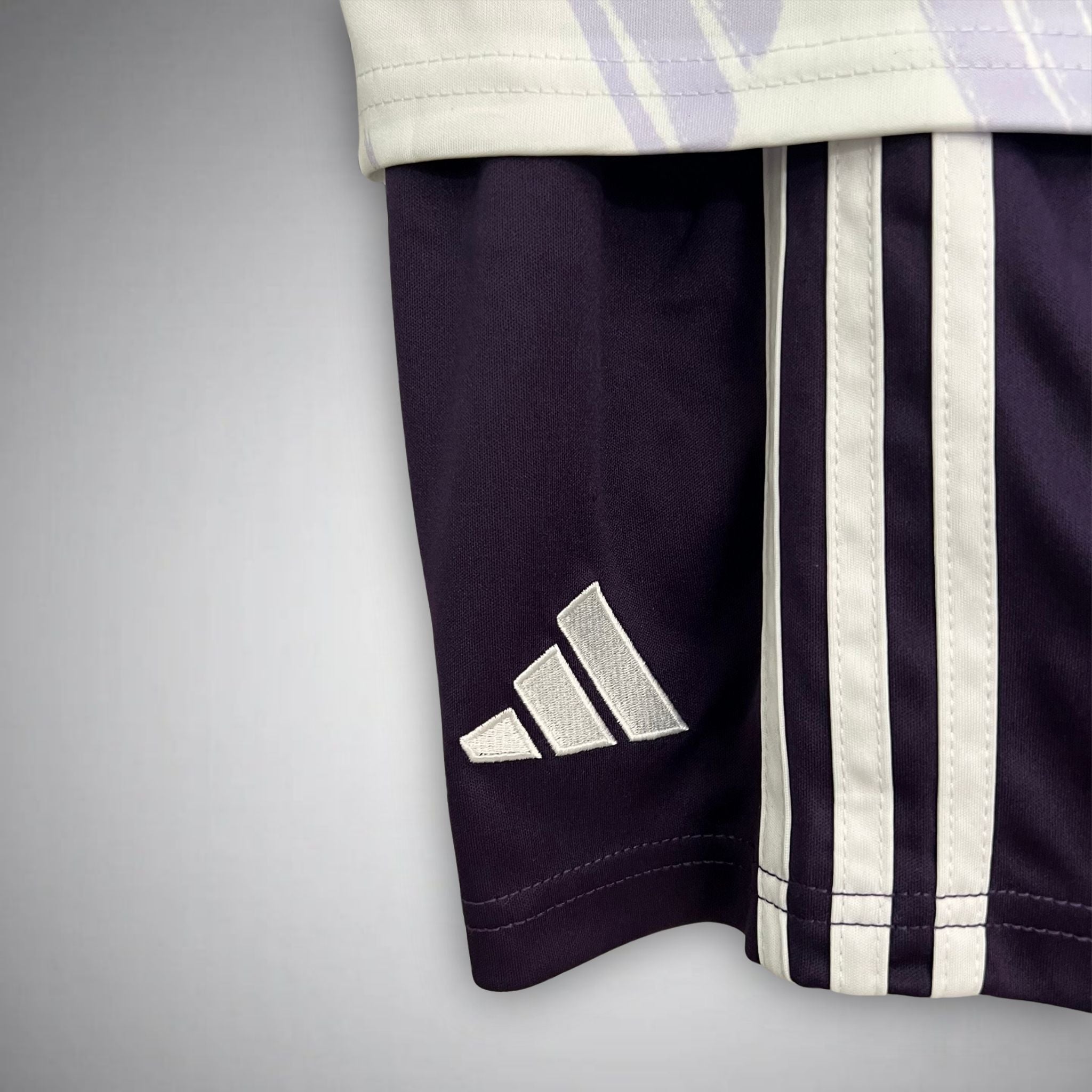 25/26 Manchester United Away Kids Size Kit - Premium Quality Kits at Football Monarch