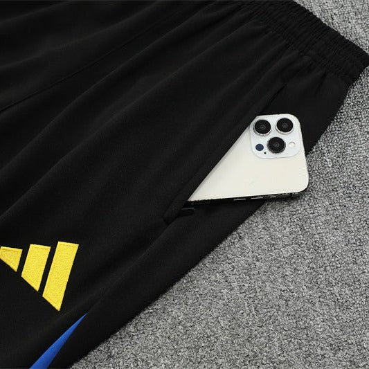 25/26 Manchester United Training Black Tracksuit - Premium Quality Kits at Football Monarch