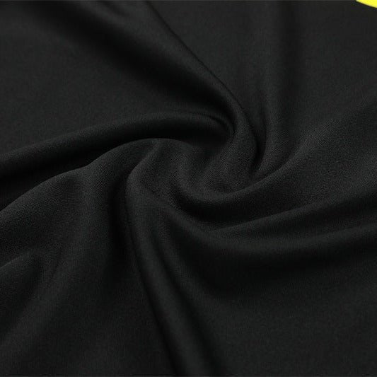 25/26 Manchester United Training Black Tracksuit - Premium Quality Kits at Football Monarch