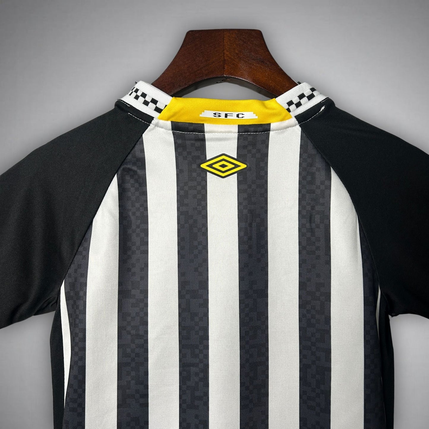 25/26 Santos FC Away Kids Size Kit - Premium Quality Kits at Football Monarch