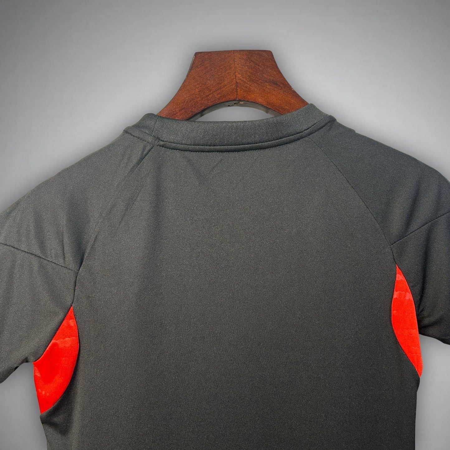 25/26 SL Benfica Training Kids Size Kit - Premium Quality Kits at Football Monarch